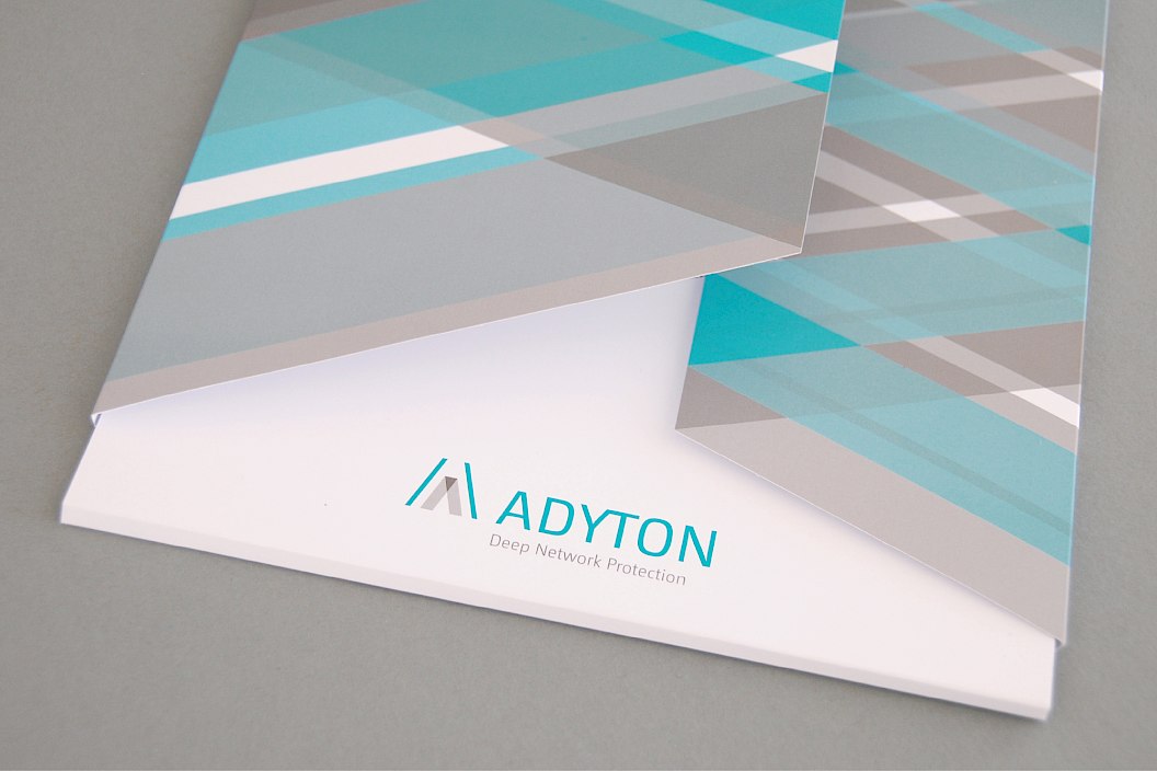 Adyton Systems | Pressemappe | Startup | Sehsam | Leipzig | Designagentur | Markenagentur | Kreativagentur | Grafikdesign | Corporate Design | Corporate Identity | Markenstrategie | Markendesign | Markenanwendung | Gestaltung