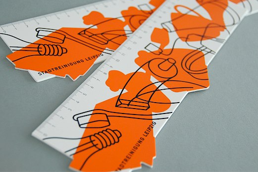 Stadtreinigung Leipzig | formgestanzte Lineale | Piktogramme | Icons | Sehsam | Leipzig | Designagentur | Markenagentur | Kreativagentur | Grafikdesign | Corporate Design | Corporate Identity | Markenstrategie | Markendesign | Markenanwendung | Gestaltung