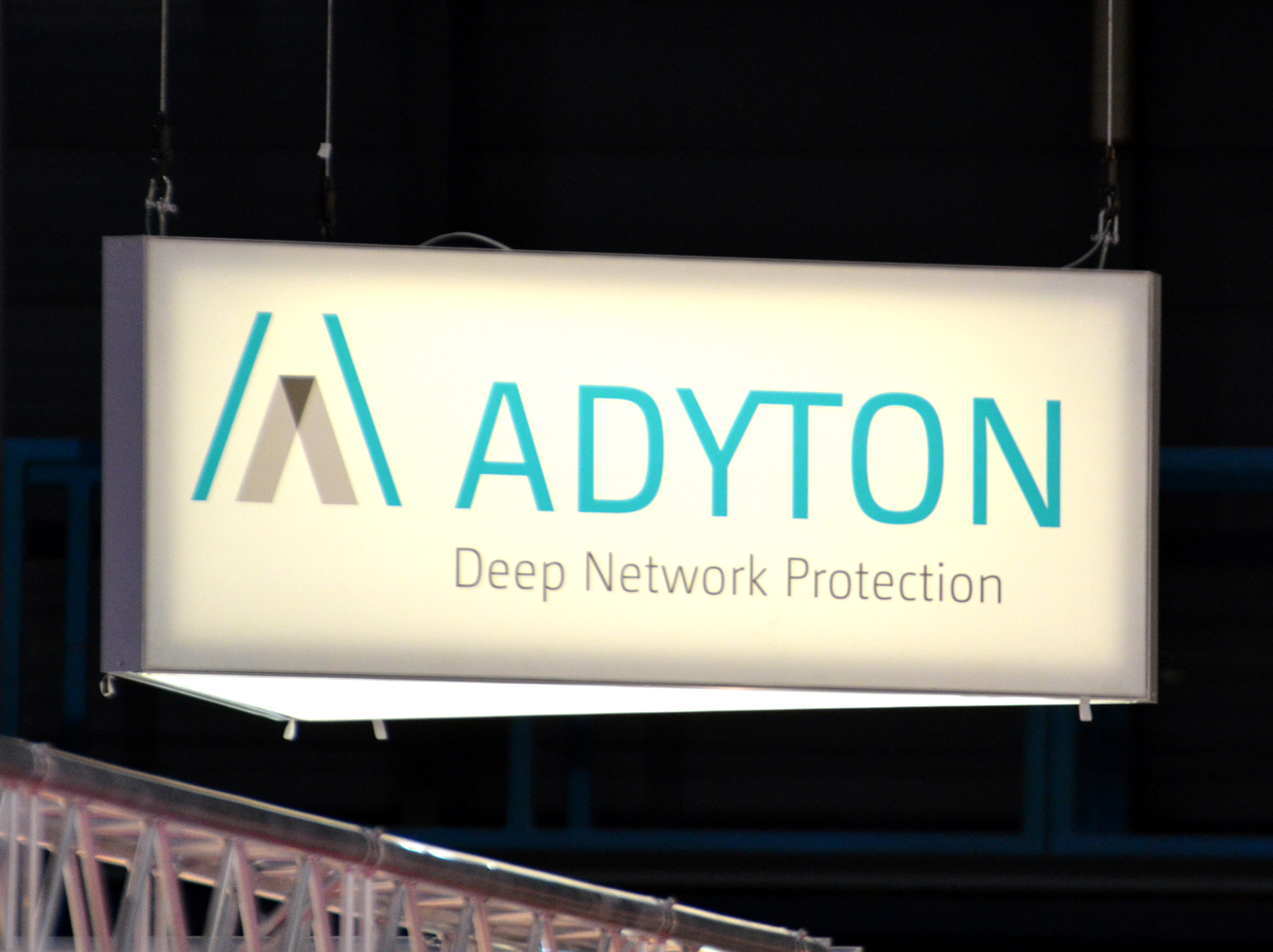 Adyton Systems Messestand Sehsam