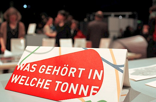 Sächsischer Staatspreis für Design | Wanderausstellung der Nominierten 2014 | Flyer Abfallberatung